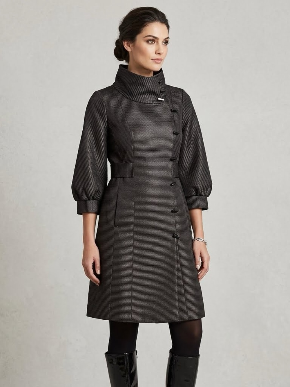 NWOT Tracy Reese Gold and Black Formal Designer Coat